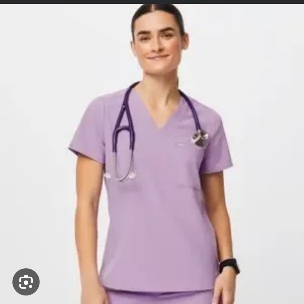 Figs Lavender Dew Catarina Scrub Top